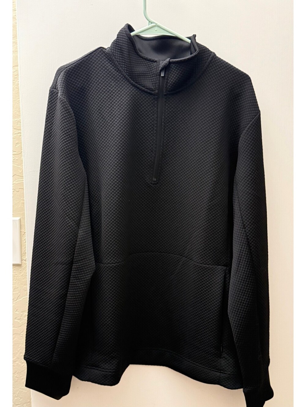 Guess Astro Waffle Half Zip Mock Neck Pullover Black Men's Large NWT
